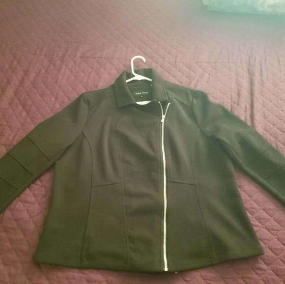 Black Rivet Jackets & Blazers - Black Blazer with zipper